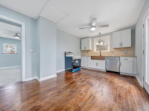 5th image of 2550 Coleman Ln
