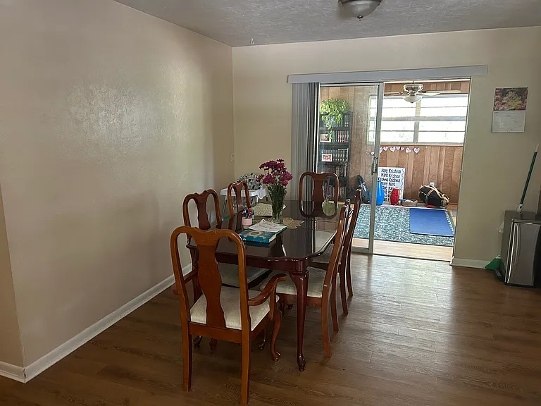 17361 Pinholster St — Photo 5
