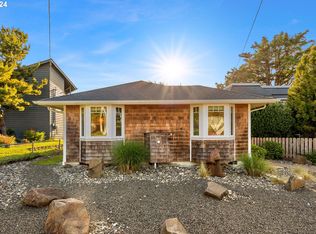 3764 S Hemlock St, Cannon Beach, OR 97110