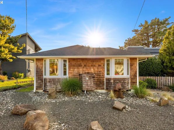 3764 S Hemlock St, Cannon Beach, OR 97110