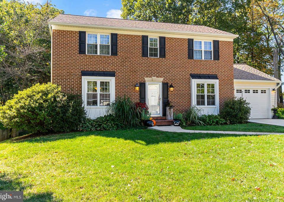 1st image of 9357 Tartan View Dr