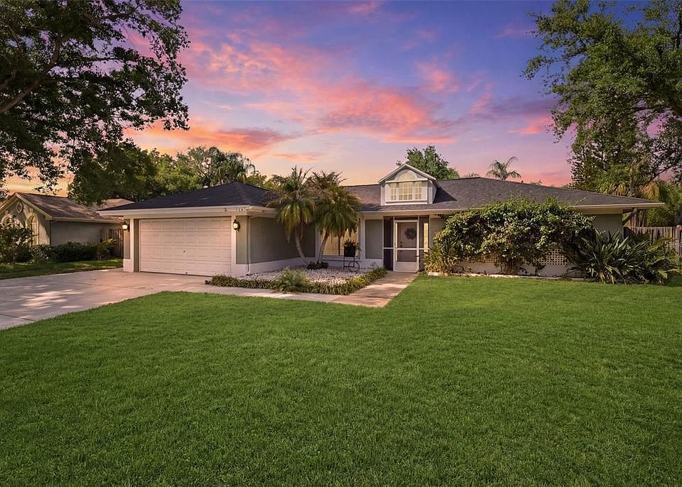 1st image of 10424 Tara Dr