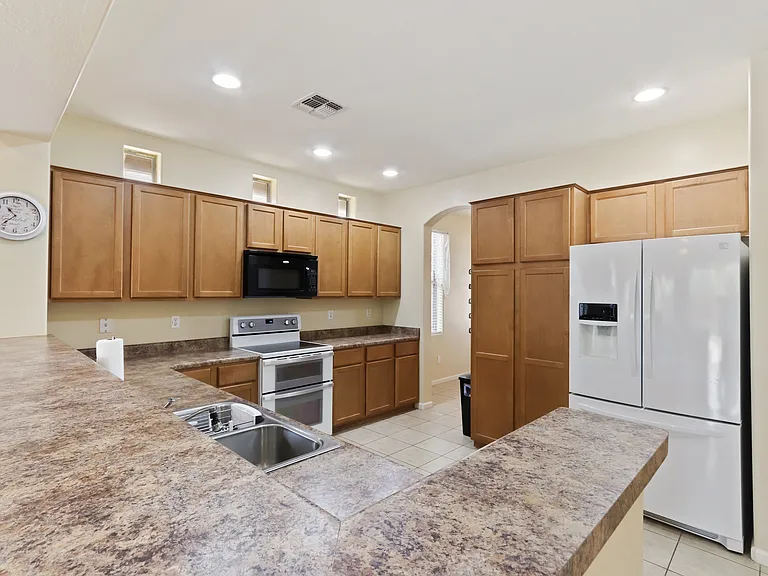 2377 E San Gabriel Trl — Photo 9