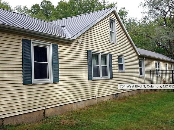 2nd image of 704 West Blvd N #A