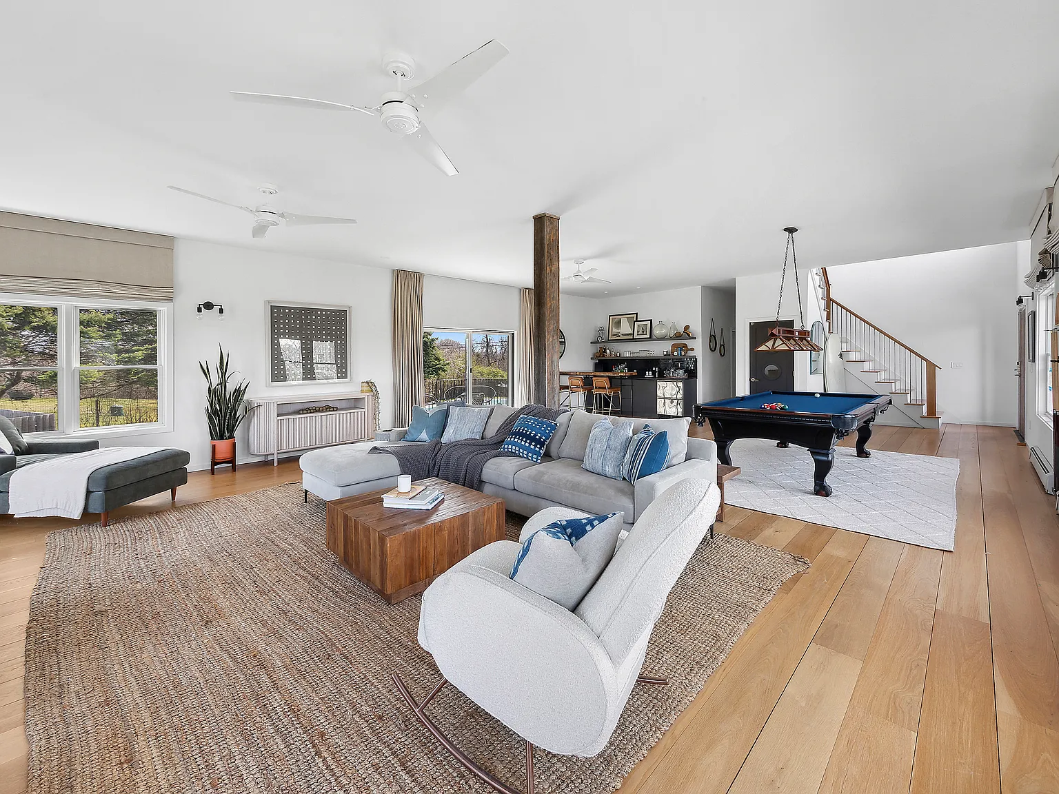 Renovated With Pool Near Ditch Plains — Photo 4