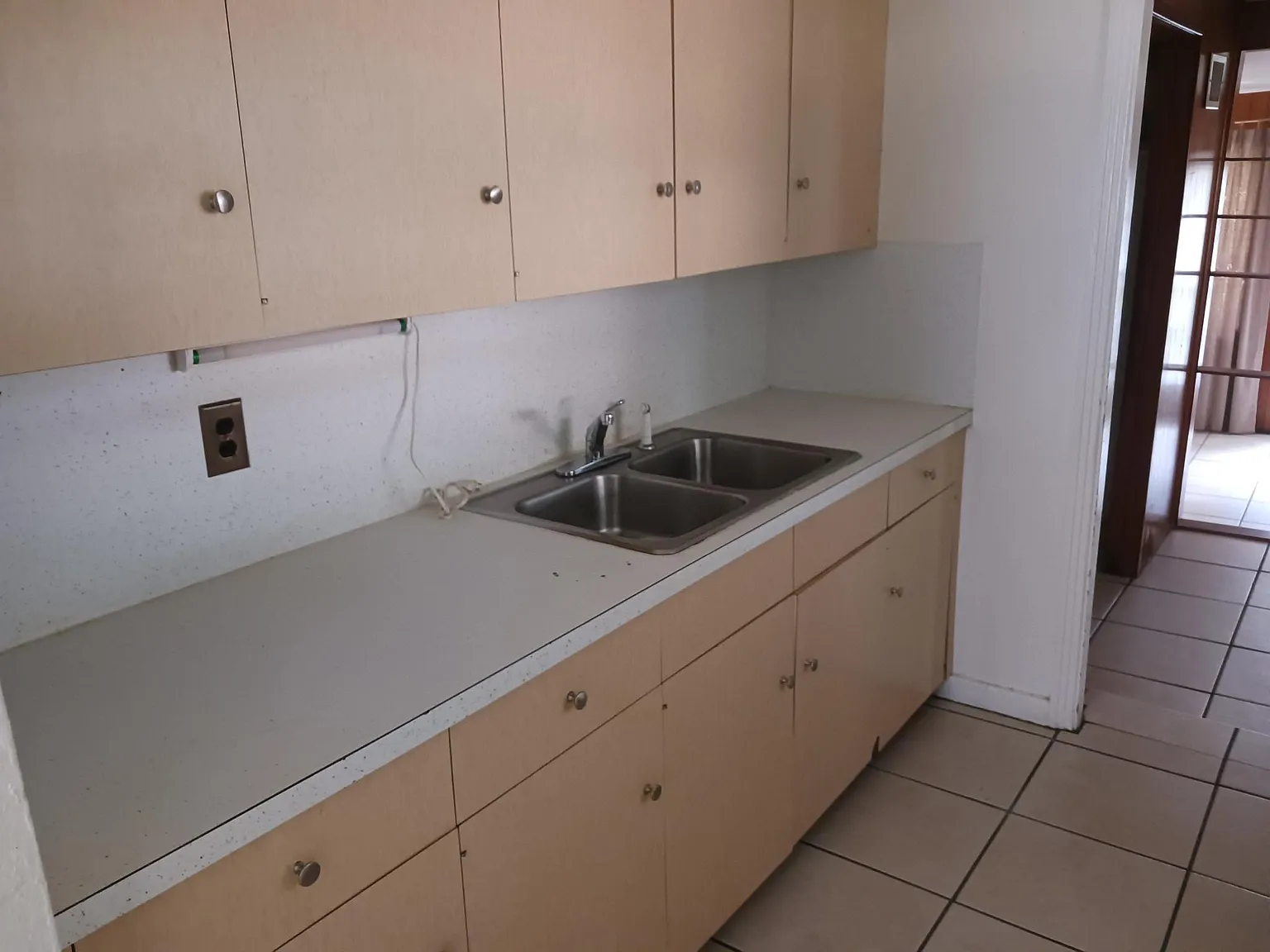 2 bed, 1140 sqft, $1,250 — Photo 2