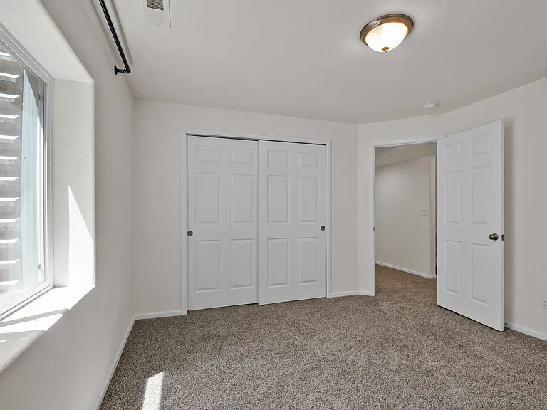 8265 Hardwood Cir — Photo 36