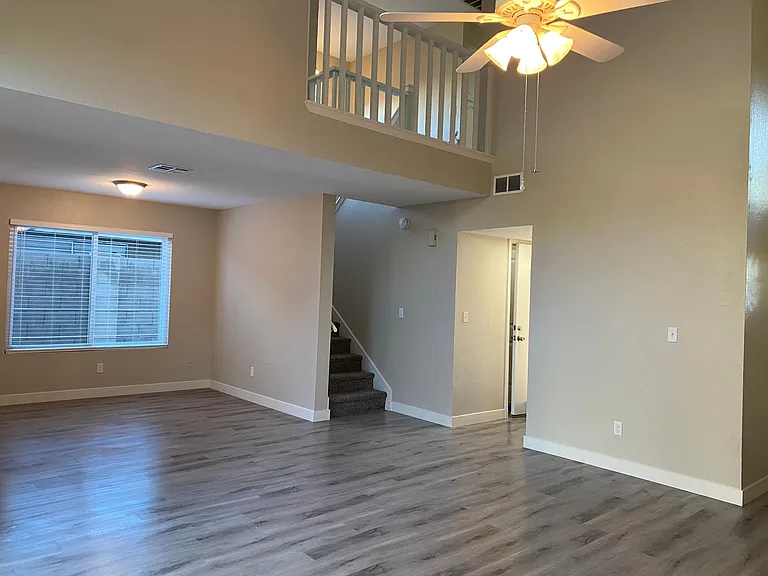 4328 W Oraibi Dr — Photo 6