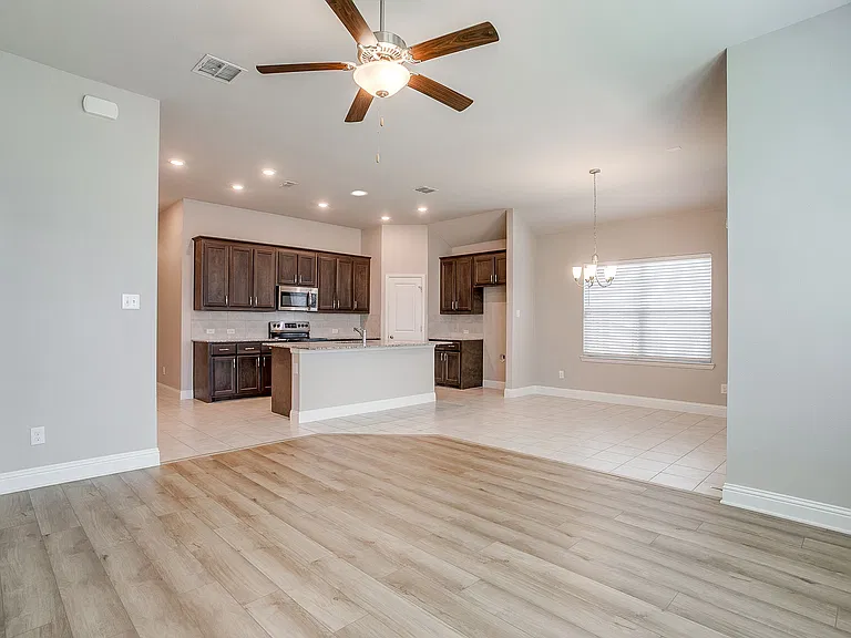 1448 Eagle Nest Dr — Photo 7