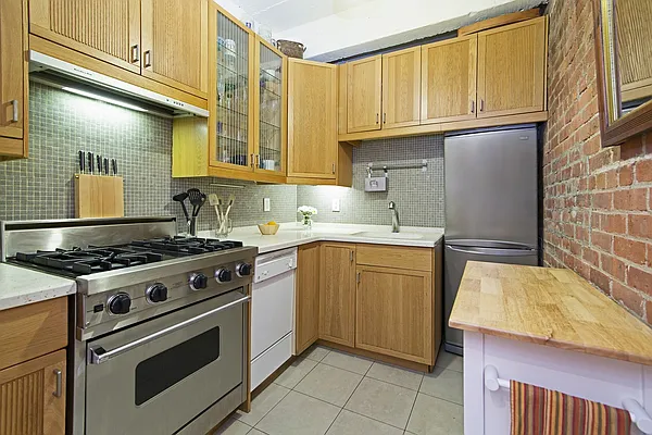 Rented by Compass | media 3