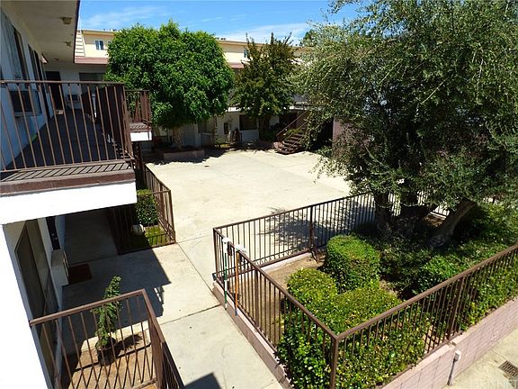 4th image of 13040 Dronfield Ave APT 16