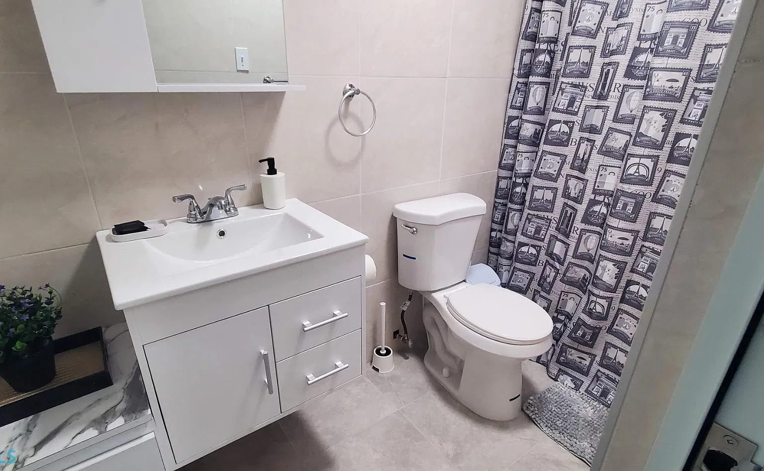 1 bed, 1.0 bath, 500 sqft, $1,050 — Photo 4