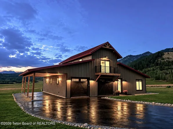 115 Spike Loop, Etna, WY 83118