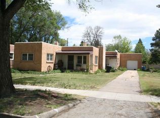 1208 8th St, Las Vegas, NM 87701