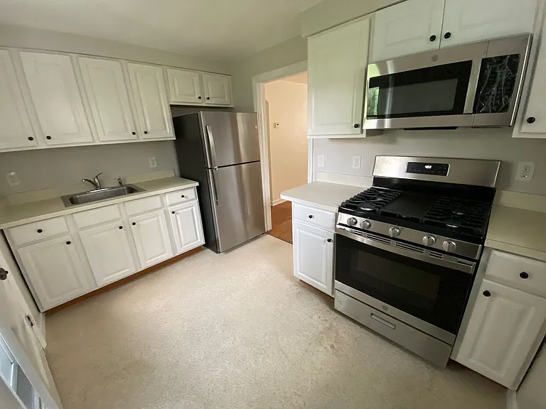 399 Fairview Ave #1 — Photo 5