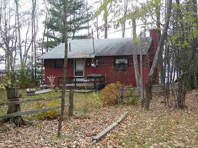 2nd image of 4463 Lakeview Dr