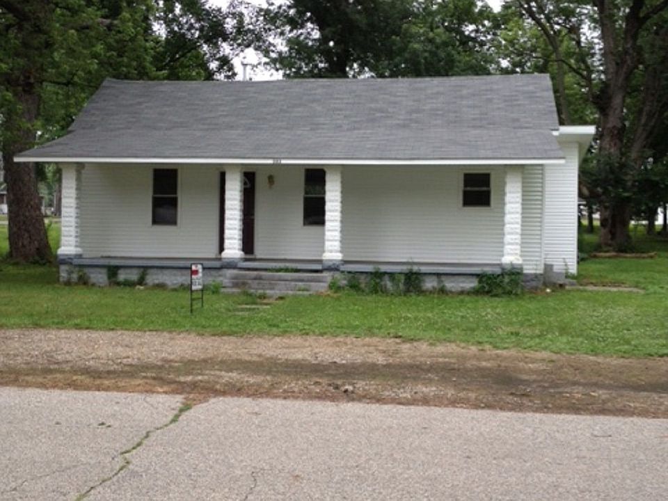 1st image of 503 E Market St