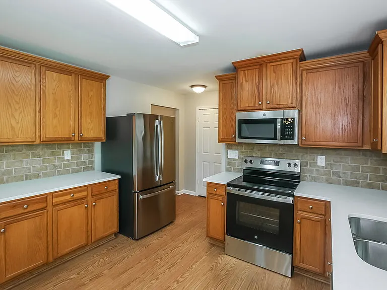 6010 Firethorne Ln — Photo 9