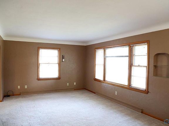 4th image of 931 Wilson Dr