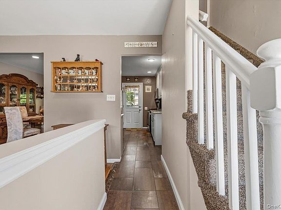 3rd image of 2565 Natta Boulevard