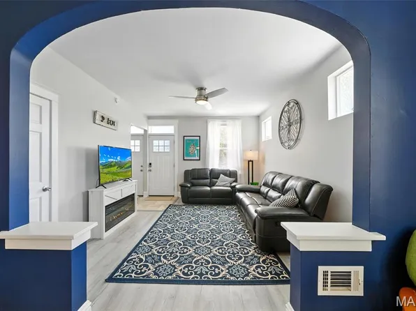 3843 S Compton Ave, Saint Louis, MO 63118