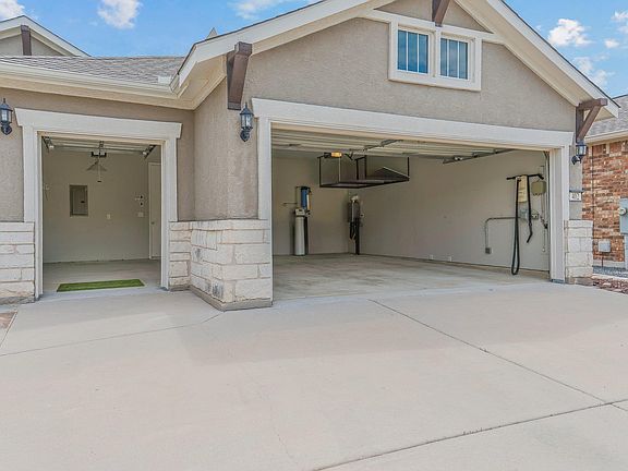 5th image of 402 Old Blue Mountain Ln