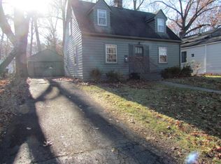 1327 Collegewood Dr, Ypsilanti, MI 48197