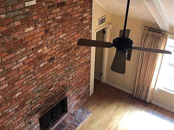 5th image of 820 Terry Ln