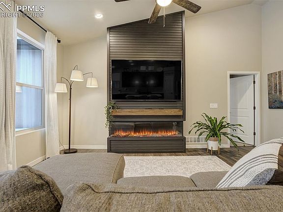 5th image of 15781 Lake Mist Dr