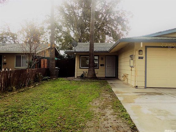 2nd image of 1370 E Oak Ave #A