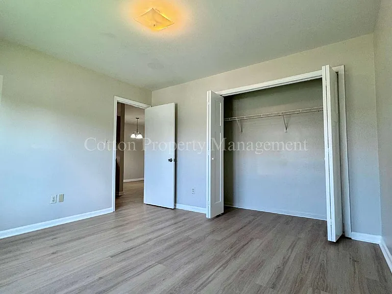 315 S Dudley St #13 — Photo 10
