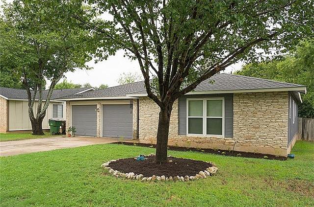 1st image of 904 Cactus Dr