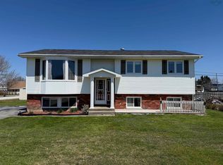 40 James St, Yarmouth, NS B5A 4M5