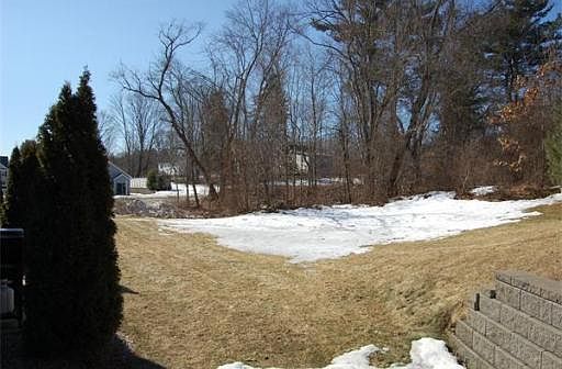 3rd image of 27 Merrimac Way Unit H