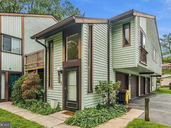 5th image of 1725 Leisure Way