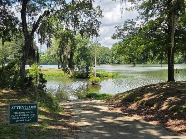 101 Robinson Pond Rd, Prattville, AL 36067