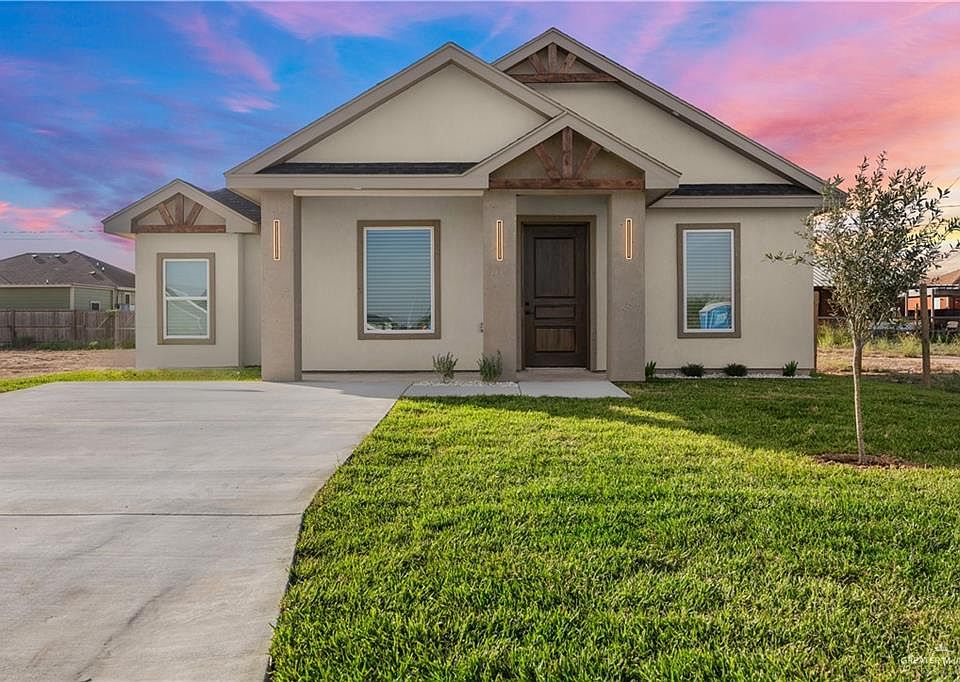 1st image of 4701 Valle Cir