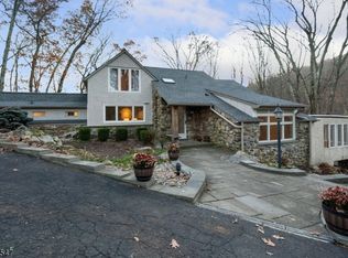 109 Taylortown Rd, Boonton, NJ 07005