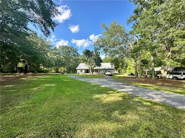 4947 High Bluff Rd, Hoboken, GA 31542