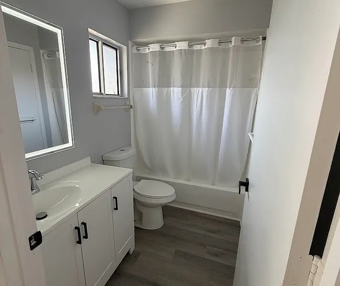 540 Harvard Pl — Photo 17