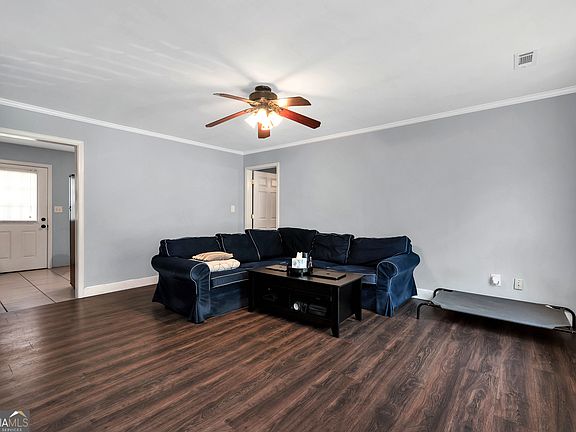 3rd image of 295 Tower Heights Rd