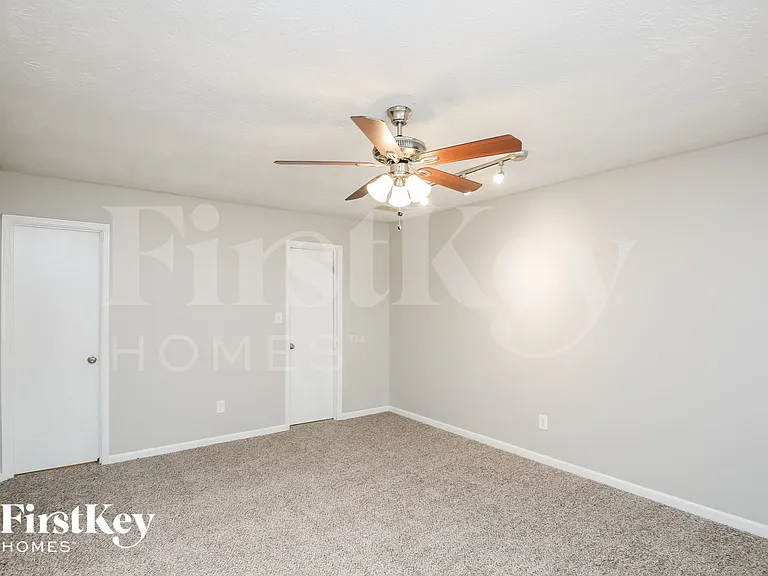 5301 W Jones Bridge Rd — Photo 8