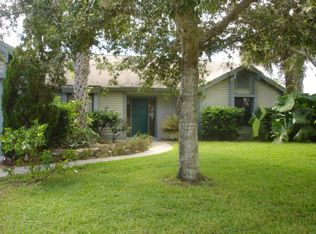 551 Stillwater Dr, Oviedo, FL 32765