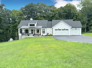 1649 Big Tree Dr, Fairmont, WV