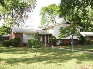 4452 Clarewood Dr, Toledo, OH 43623