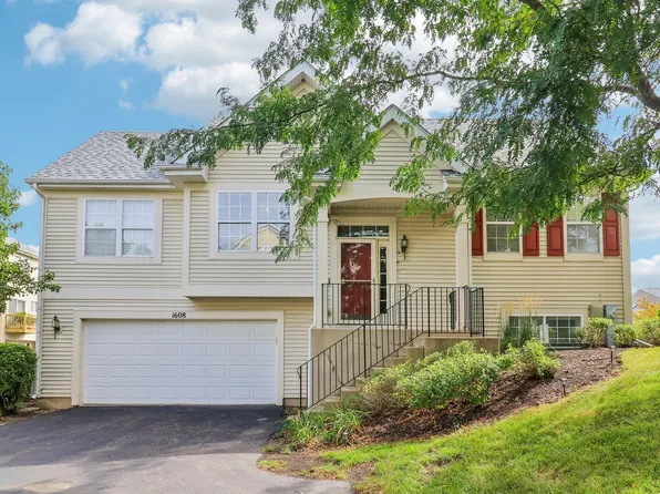 1608 Windward Dr #1608, Hampshire, IL 60140