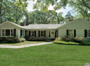 4 Soundview Dr N, Lloyd Harbor, NY 11743