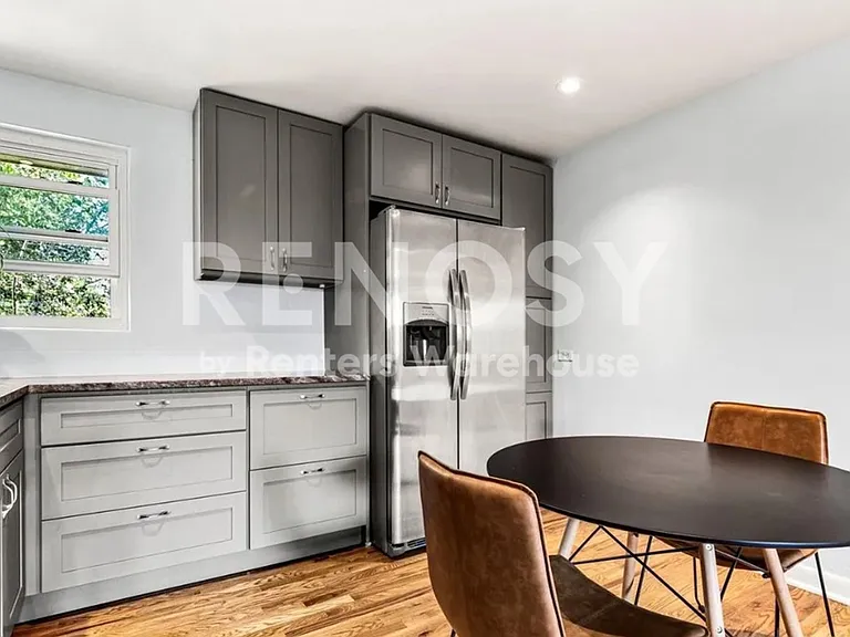 1535 Hudson St #3 — Photo 4