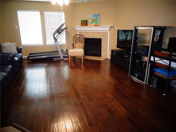 2nd image of 10613 Cochron Dr