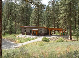 13 Pinto Rd, Winthrop, WA 98862